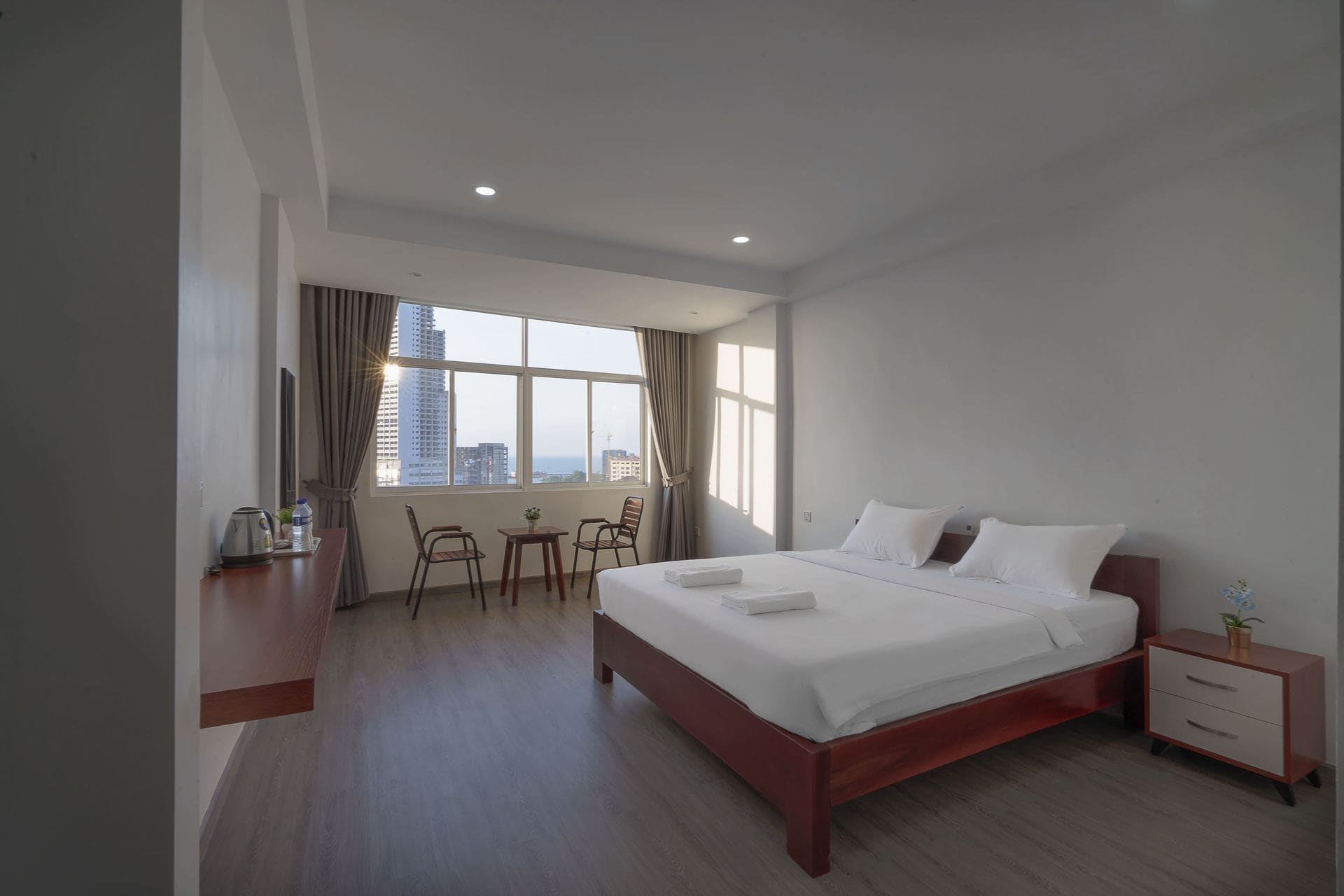 PL2 Bedroom Bed